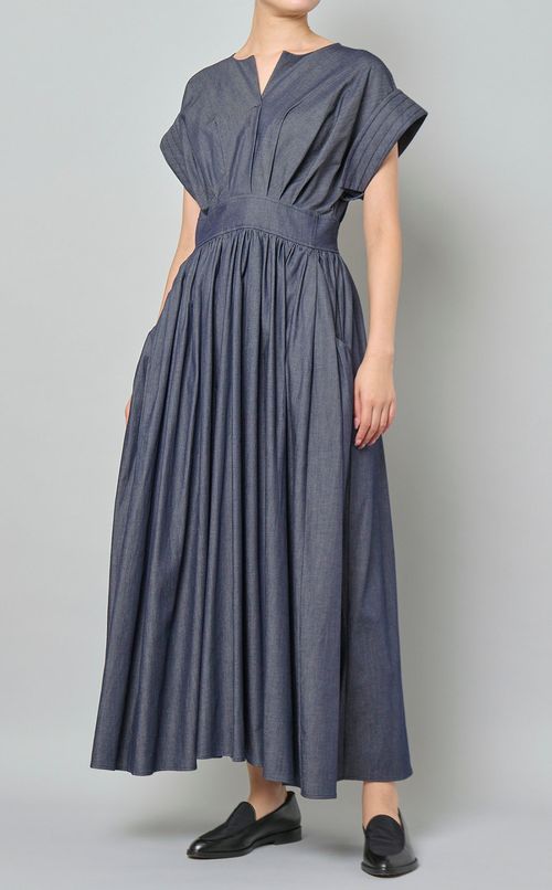 キーネックタックギャザーワンピース