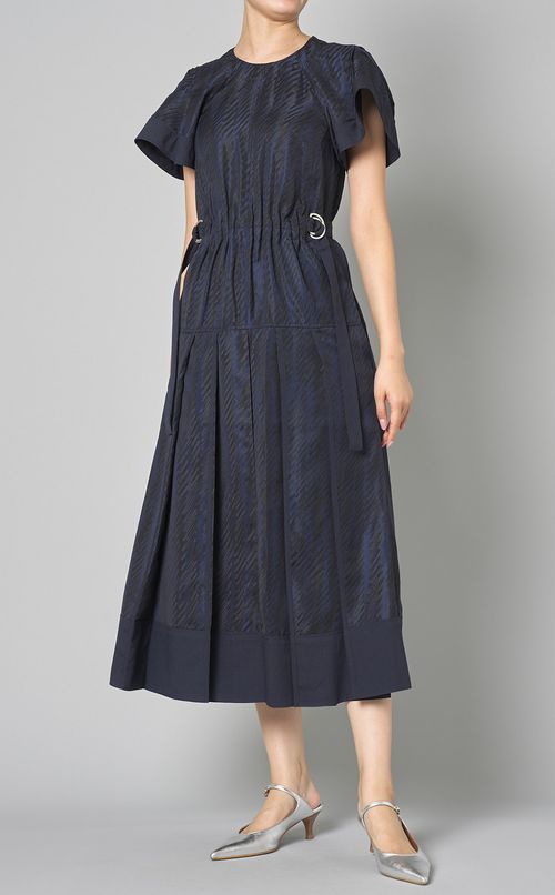 ジャガードペタルスリーブワンピース