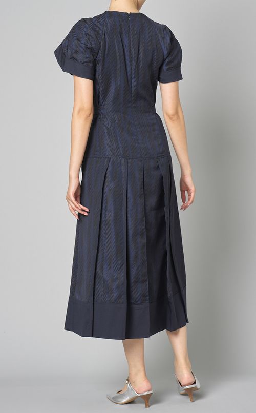 ジャガードペタルスリーブワンピース