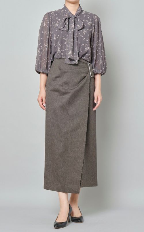 ビッグリボンブラウス