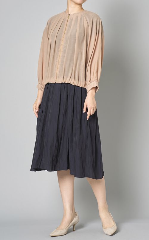 ノーカラーシアーブルゾン