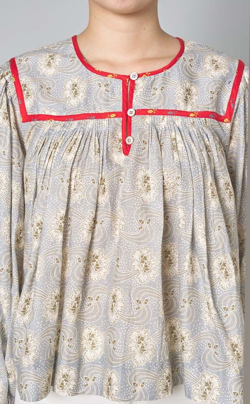 プリントプリーツスモックブラウス