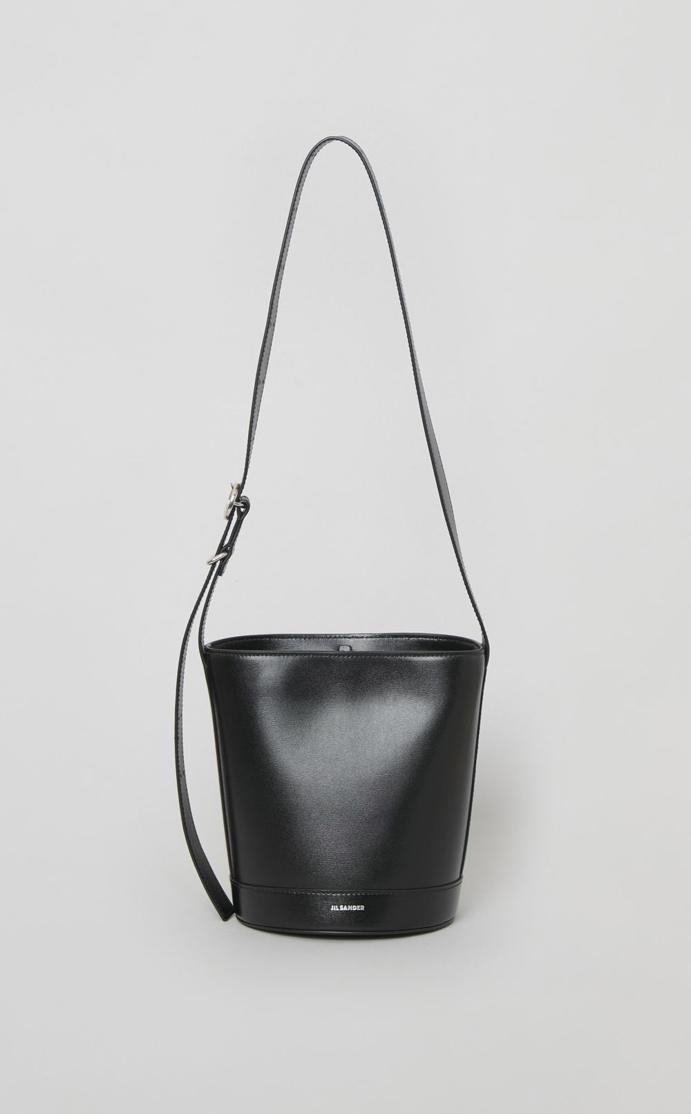 CANNOLOレザーバケットバッグ