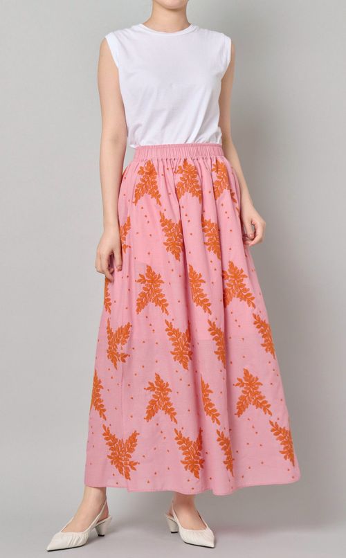 リネリーフエンブロイダリースカート