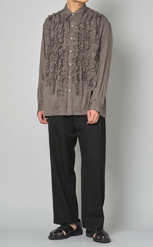 インタックテーパードパンツ