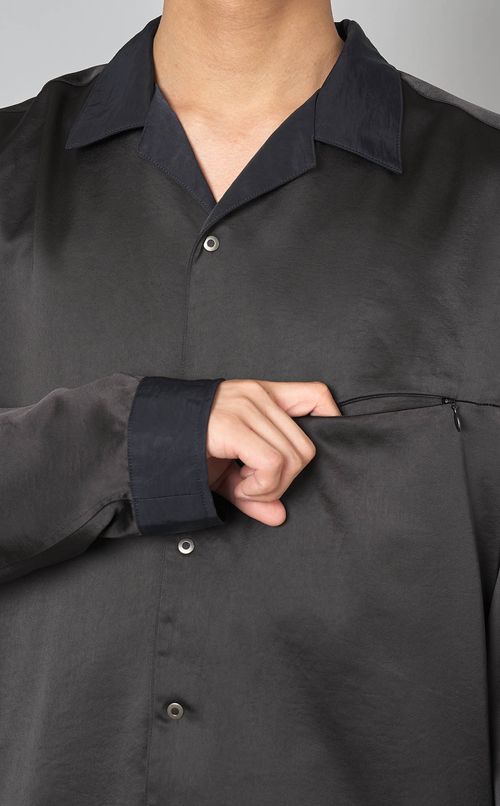 ナイロンタフタサテンシャツ