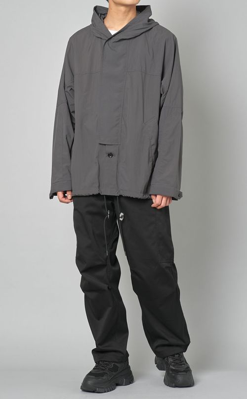 ニュートラルフーデッドブルゾン