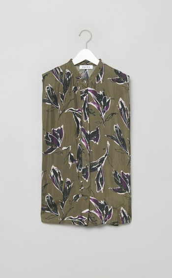 フラワープリントノースリーブブラウス