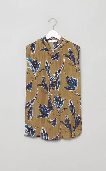 フラワープリントノースリーブブラウス