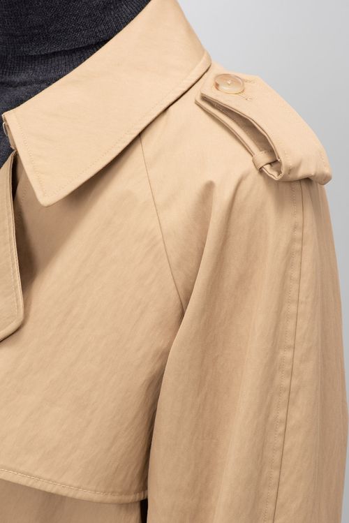 ショートトレンチコート