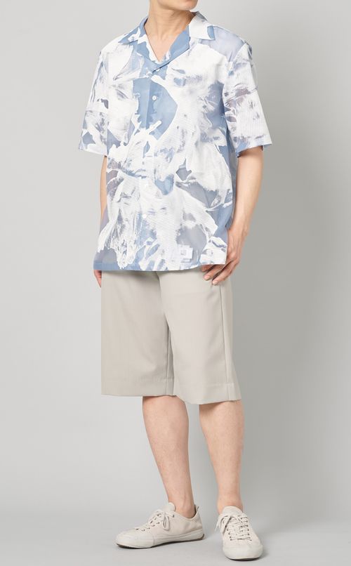 オープンカラーシャツ