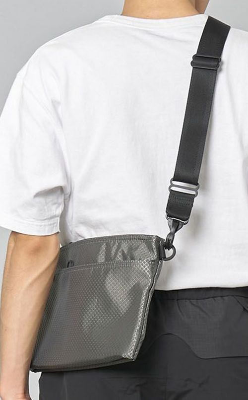 【別注】ダイヤモンドリップサコッシュ