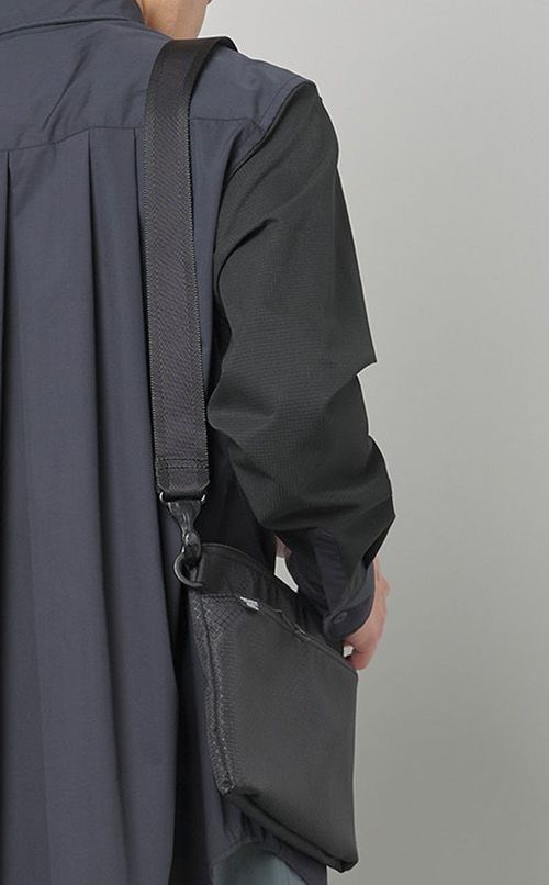 【別注】ダイヤモンドリップサコッシュ