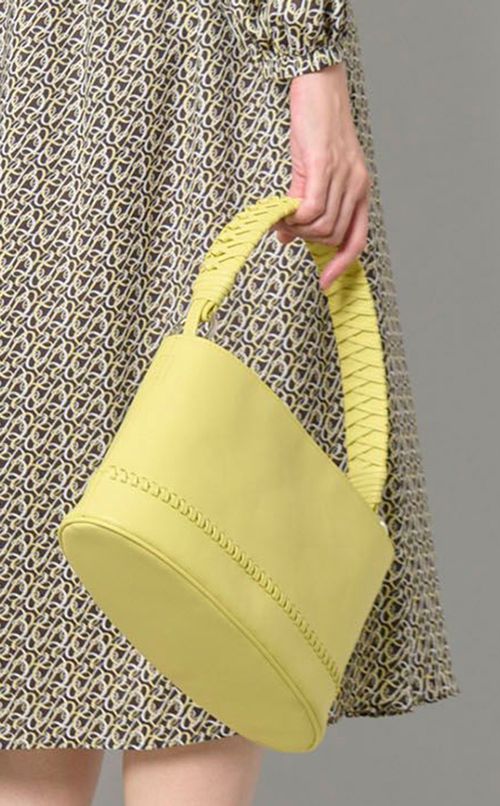 ショルダー付バケツバッグ