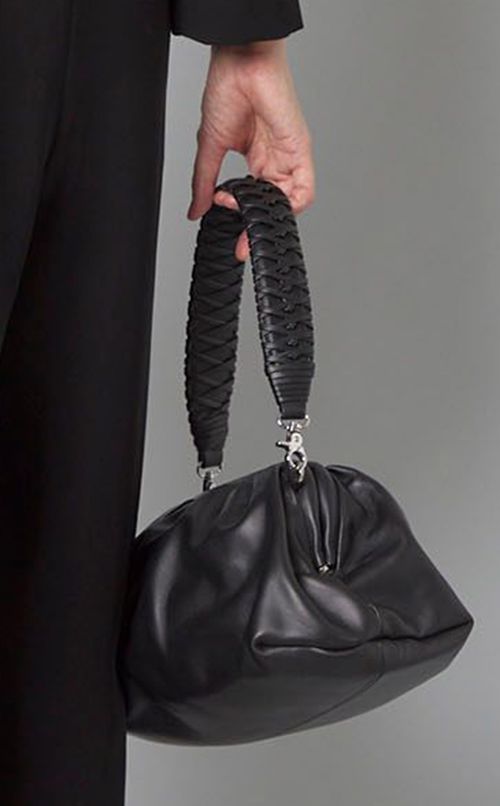 ラムレザーワンショルダーがま口バッグ