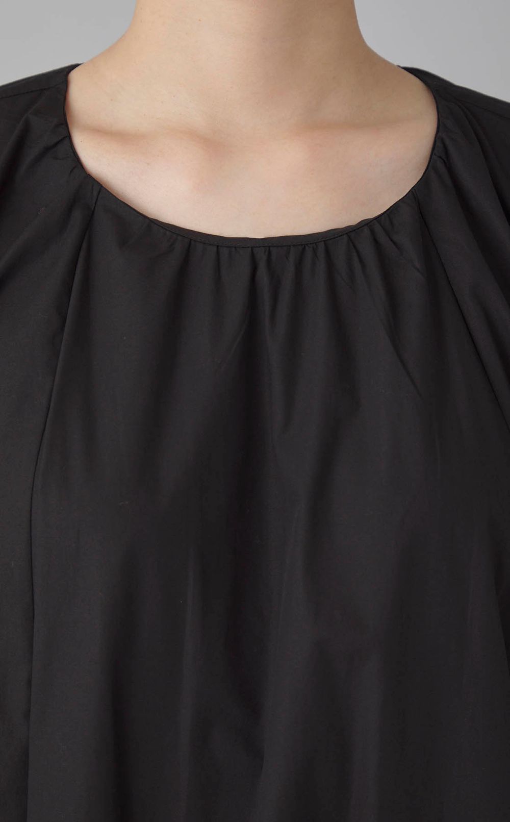 ウィングスリーブロングワンピース