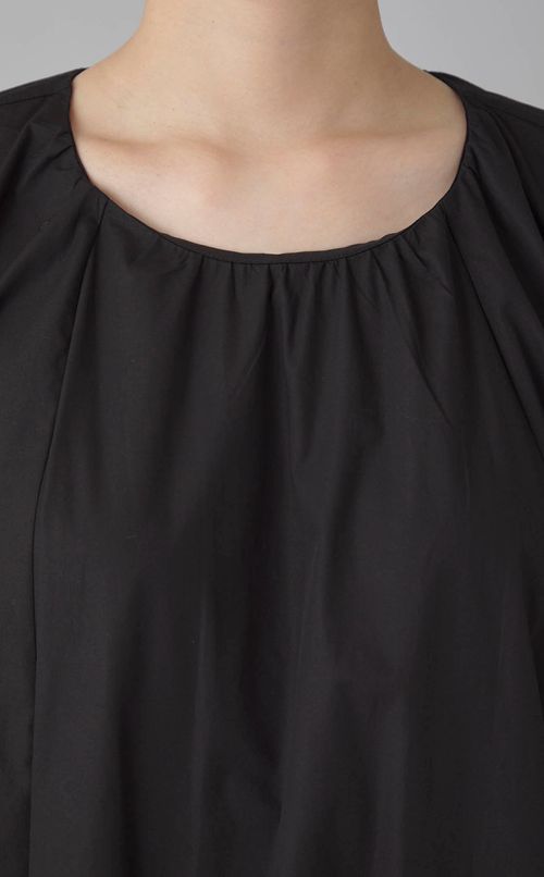 ウィングスリーブロングワンピース