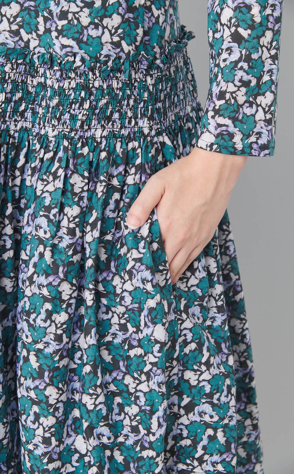 フラワースモッキングラップワンピース