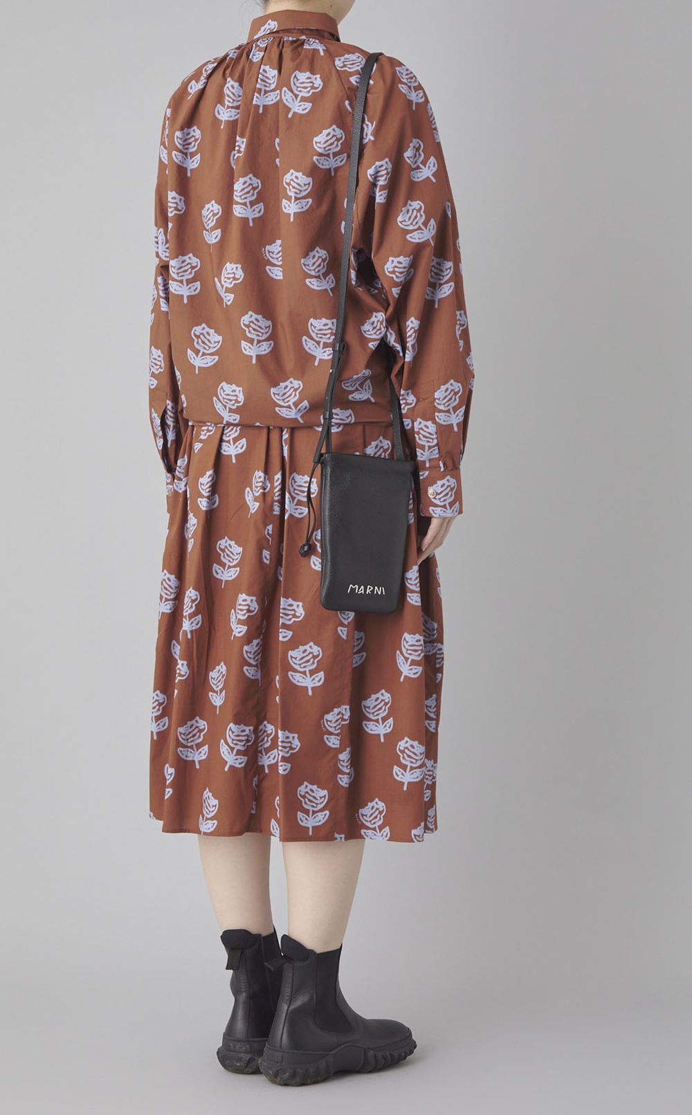 ロゴエンブロイダリーミニショルダーバッグ