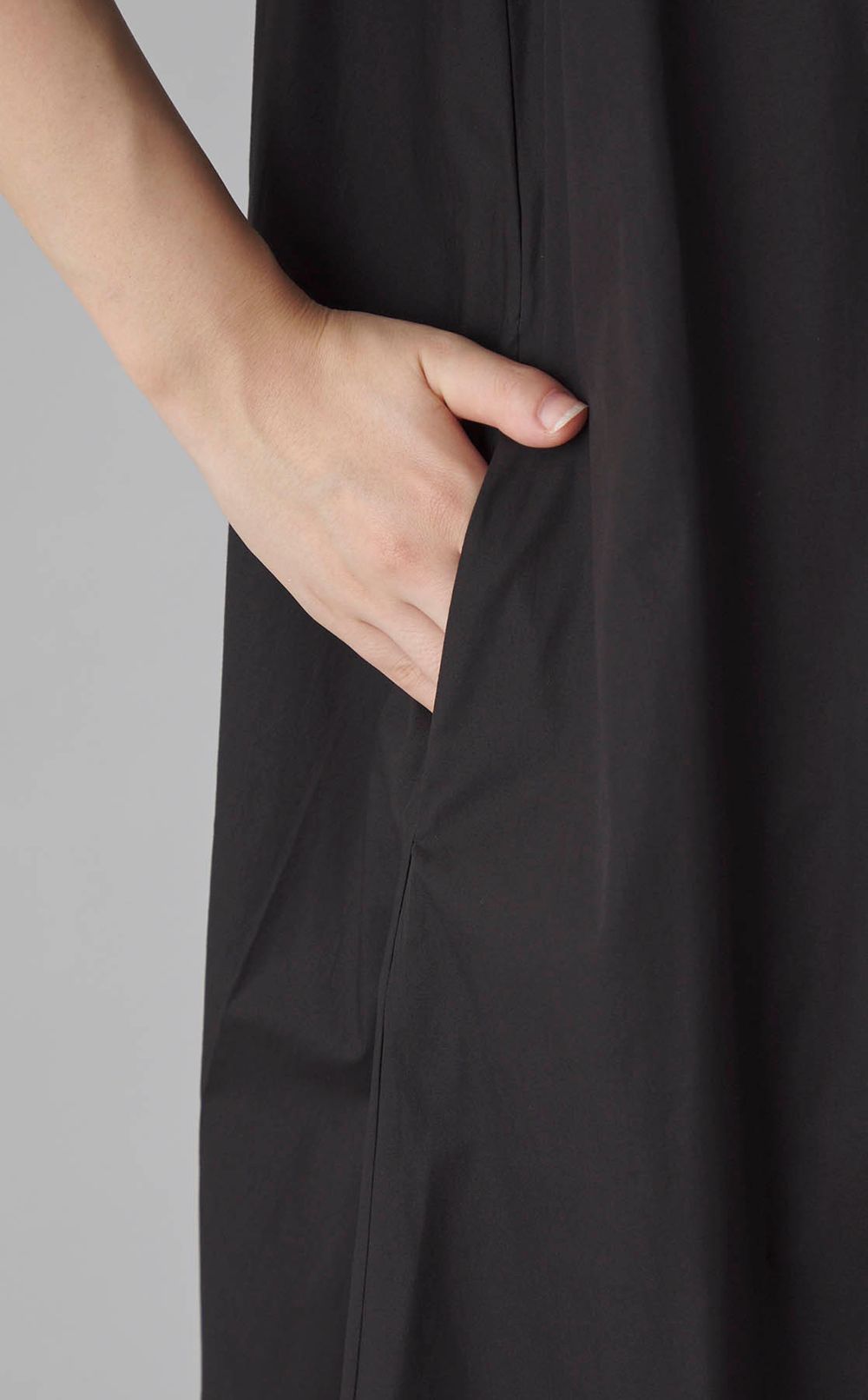 ウィングスリーブロングワンピース