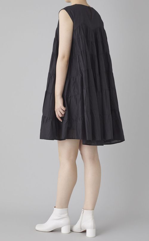 ティアードミニドレス