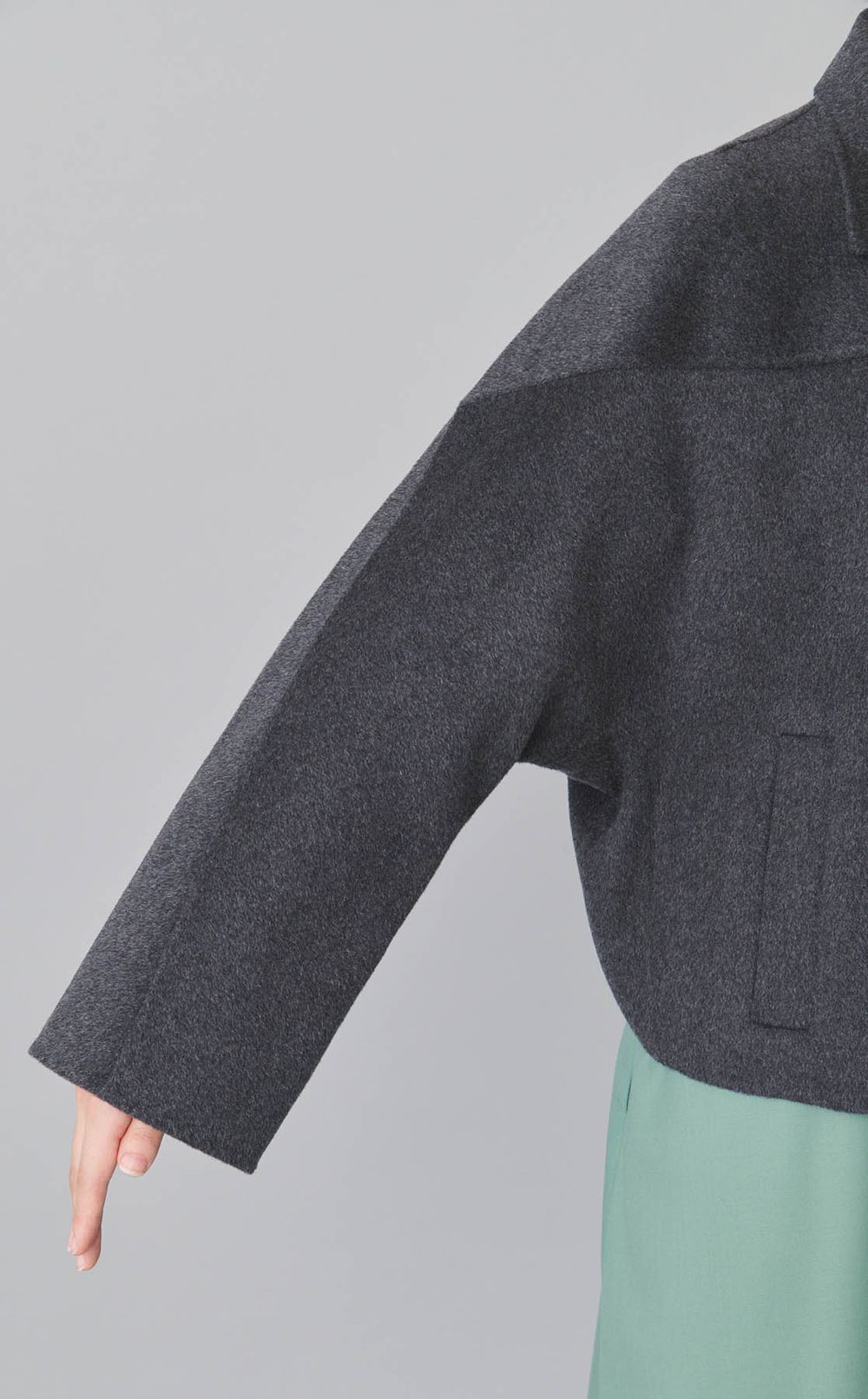 ウールショートコート