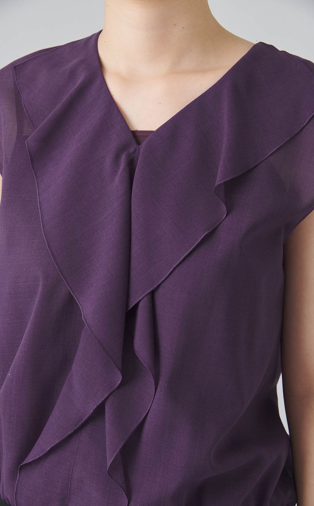 ウールボイルフリルブラウス