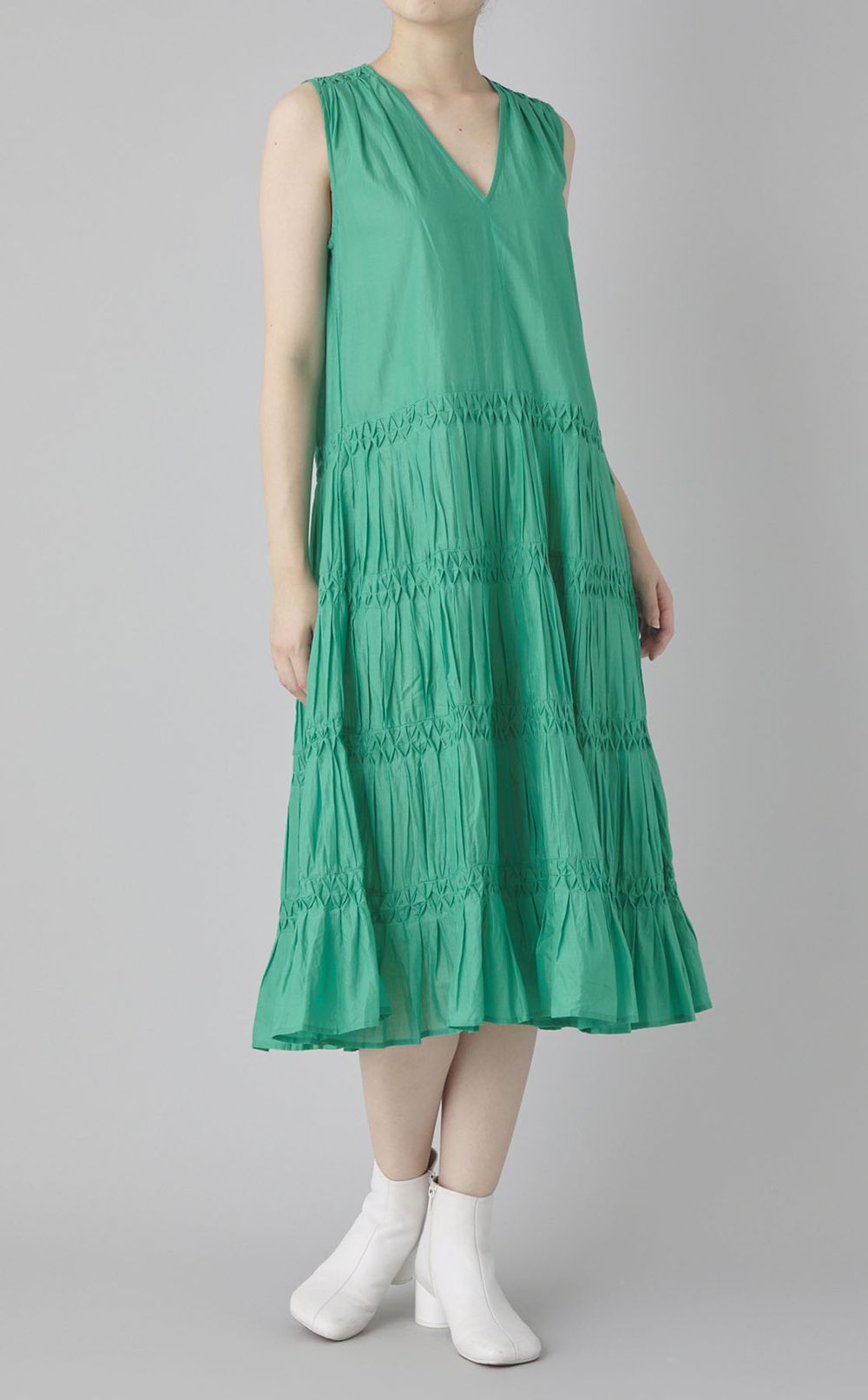 スモッキングフレアワンピース