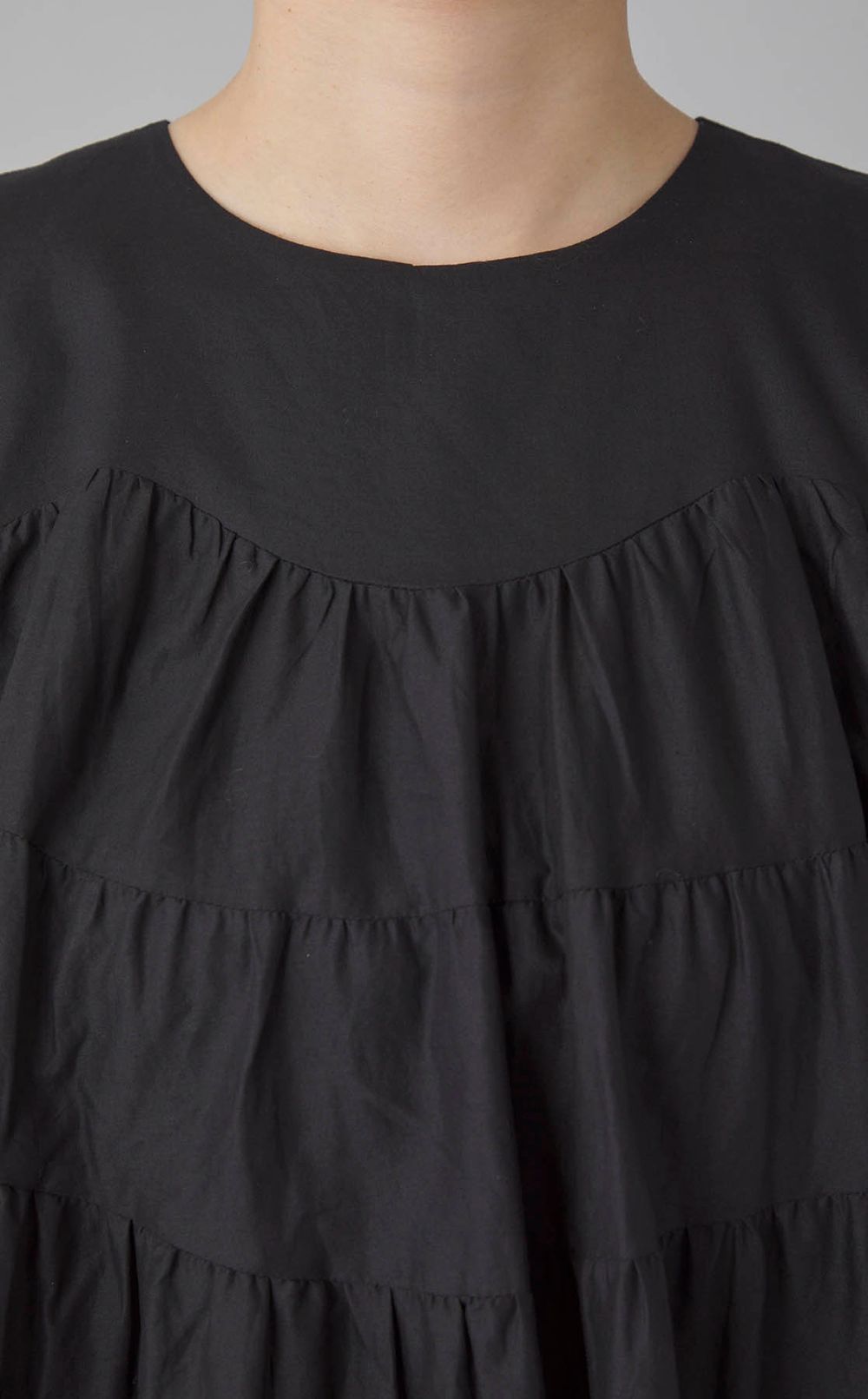 ティアードミニドレス