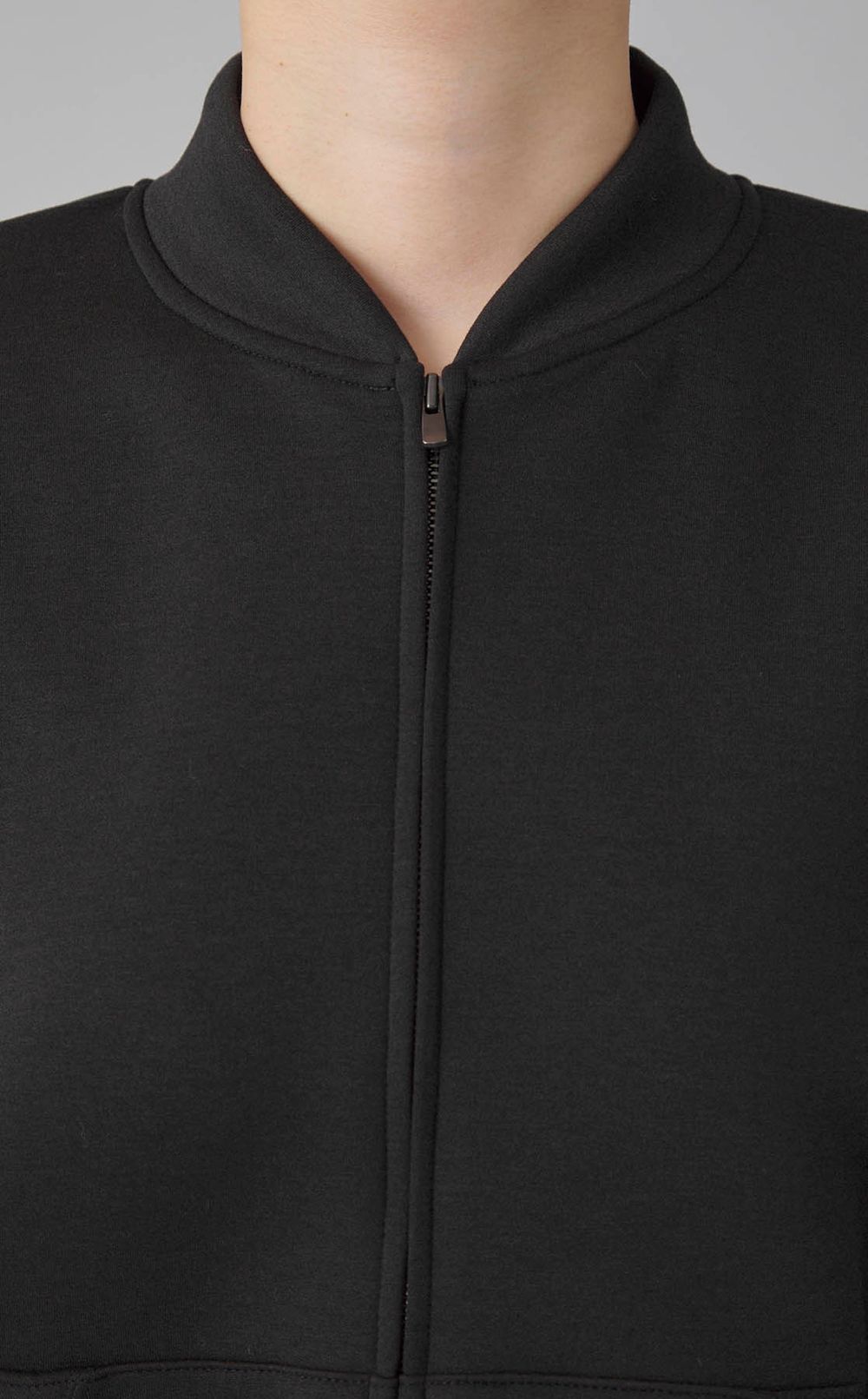 ボリュームスリーブジップアップブルゾン