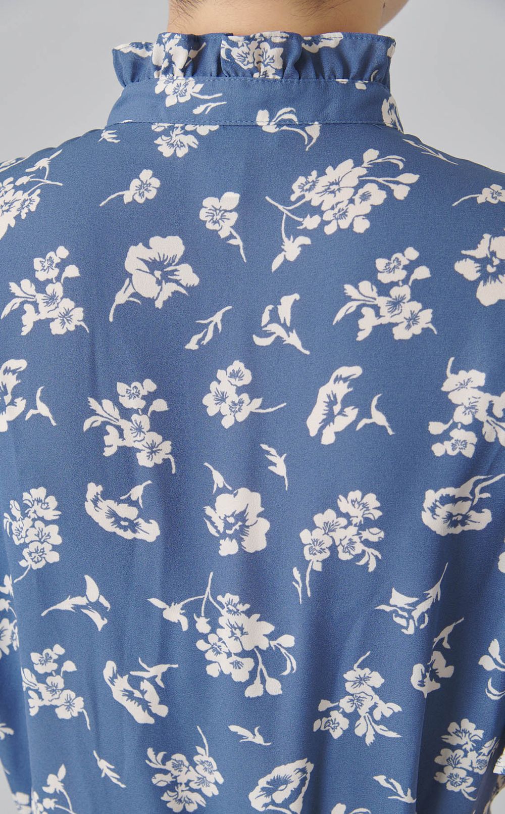 フラワープリントフレアスリーブドレス