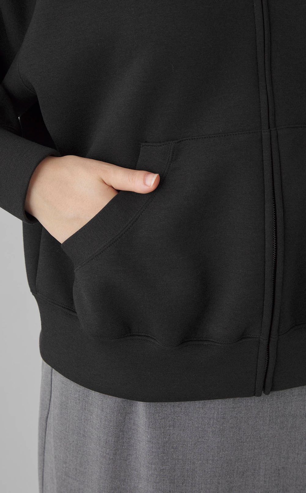 ボリュームスリーブジップアップブルゾン