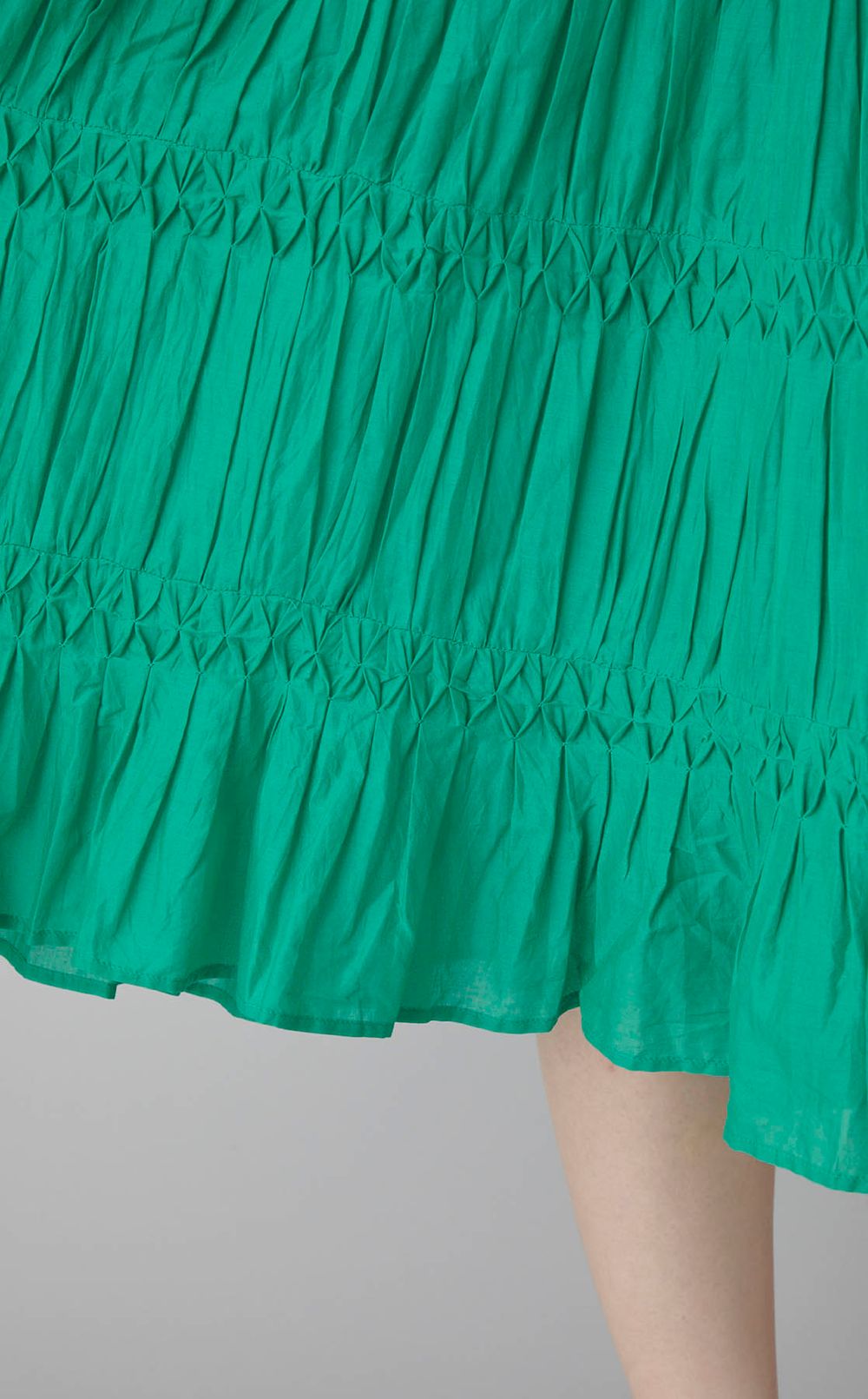 スモッキングフレアワンピース