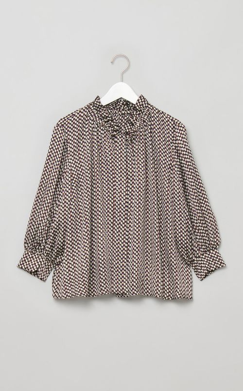 プリントフリルネックブラウス