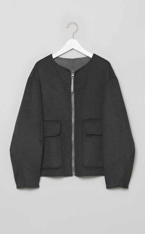 リバーシブルノーカラーブルゾン