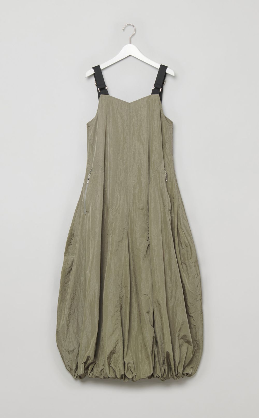 ショルダーベルトバルーンワンピース