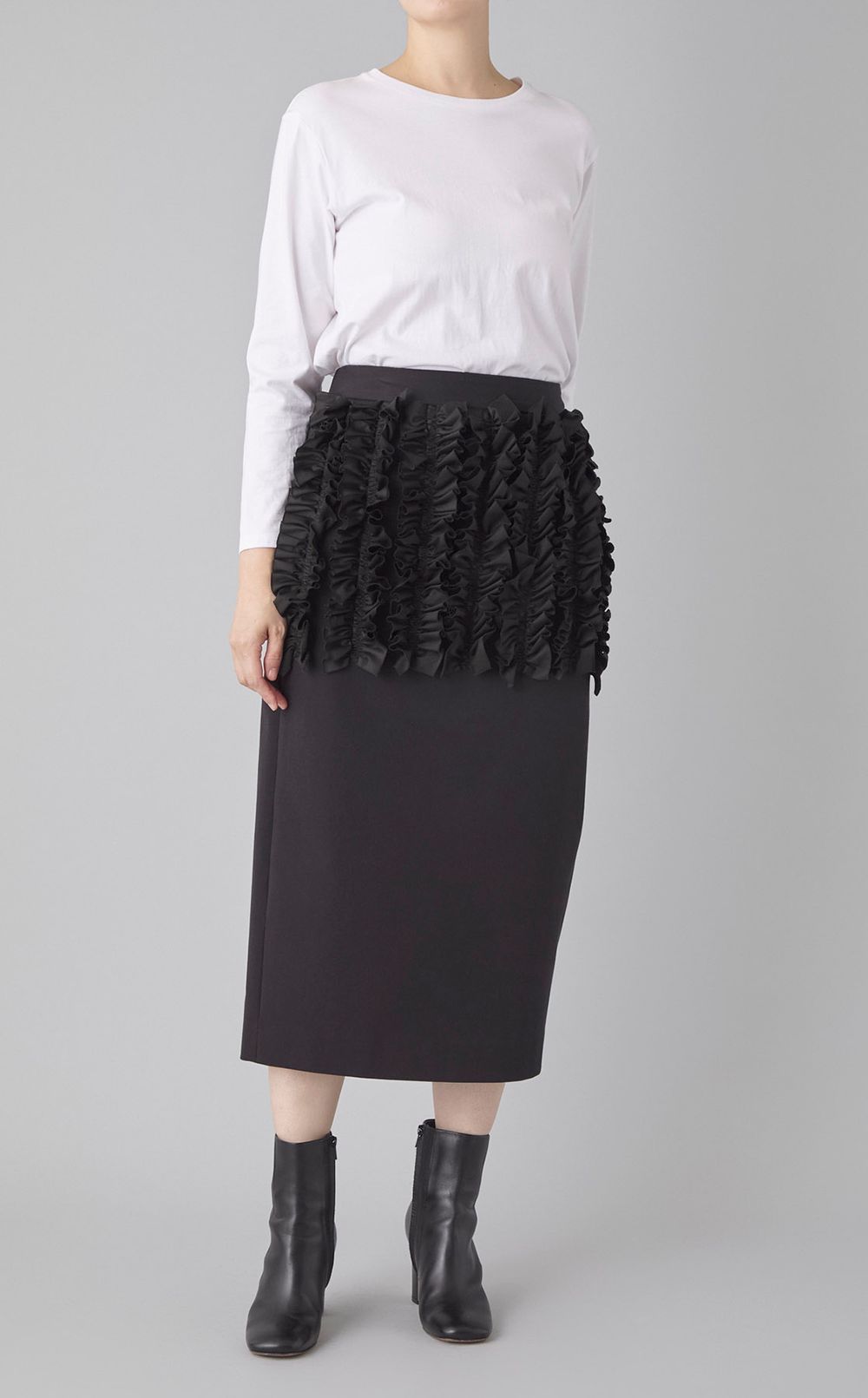 ギャザーフリルペンシルスカート