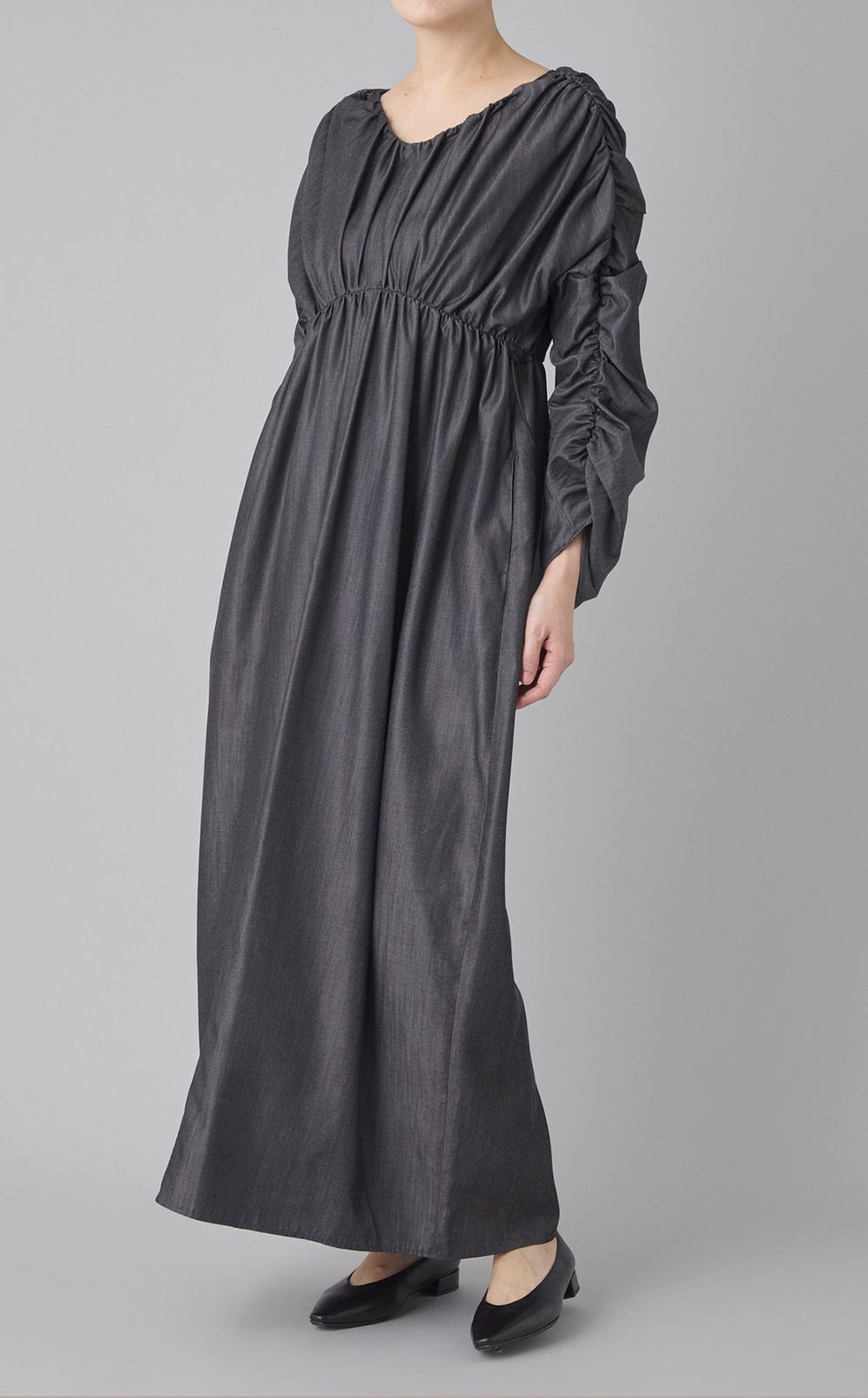 シャンブレーギャザースリーブワンピース