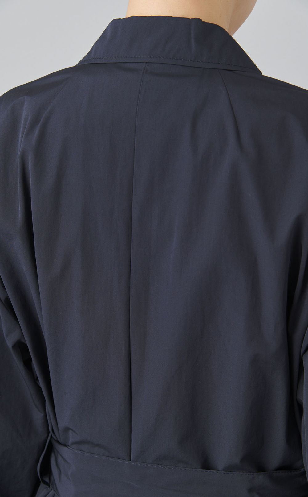 タフタチェスターコート