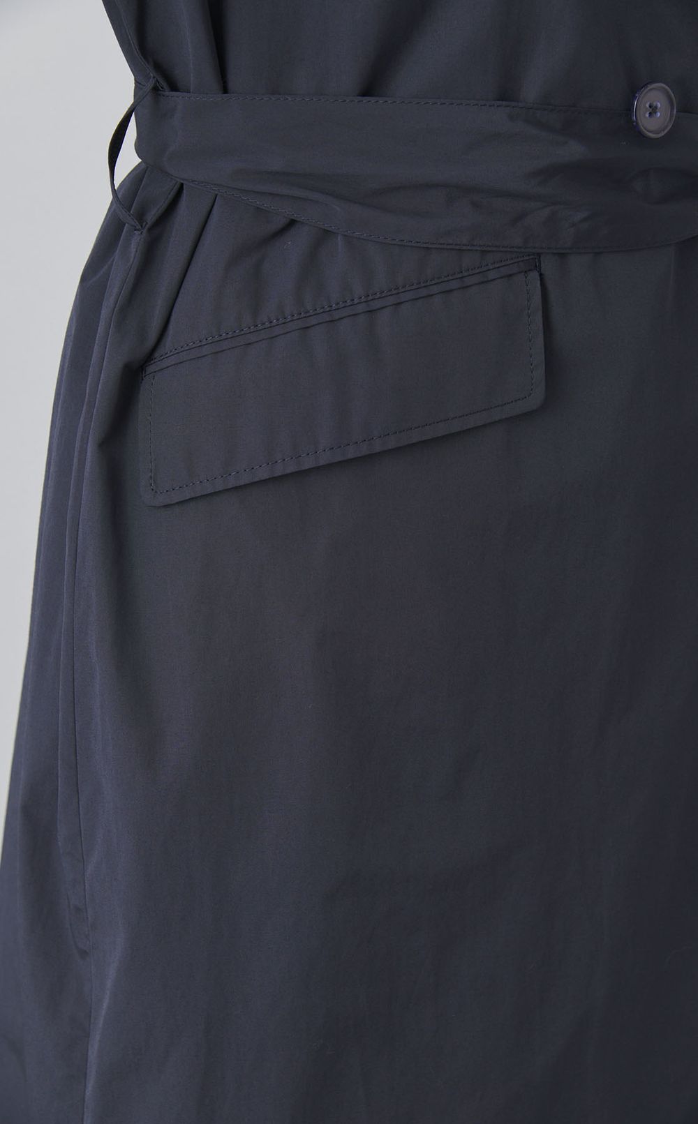 タフタチェスターコート