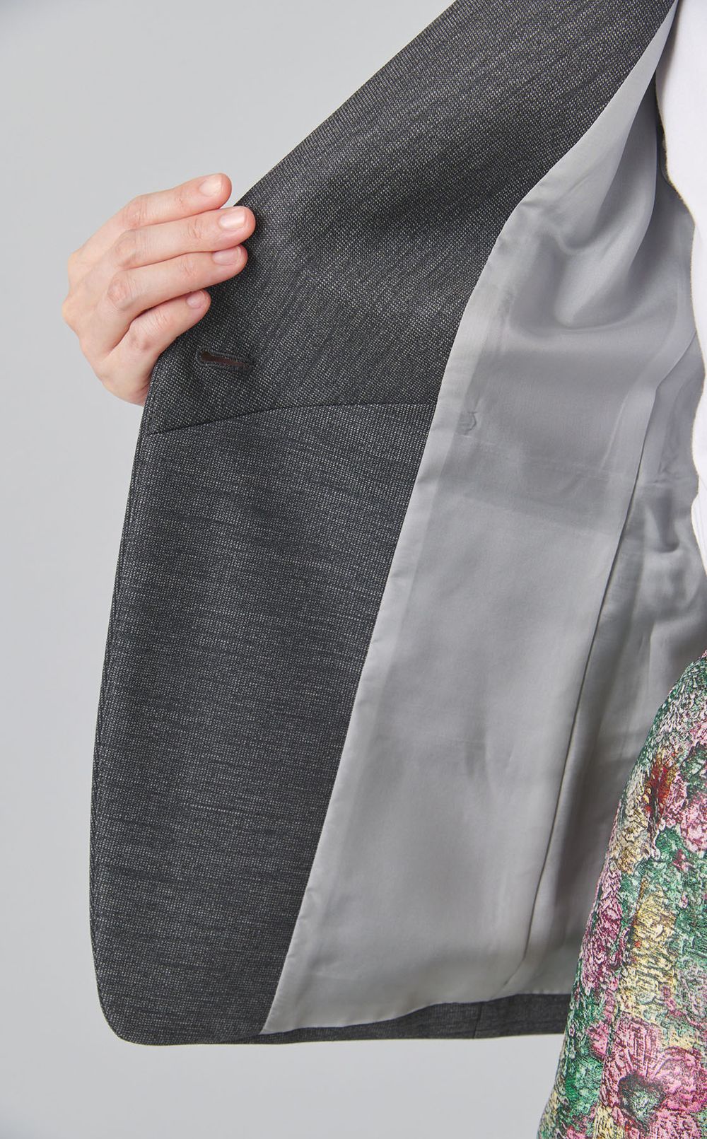 カラーレスシングルジャケット