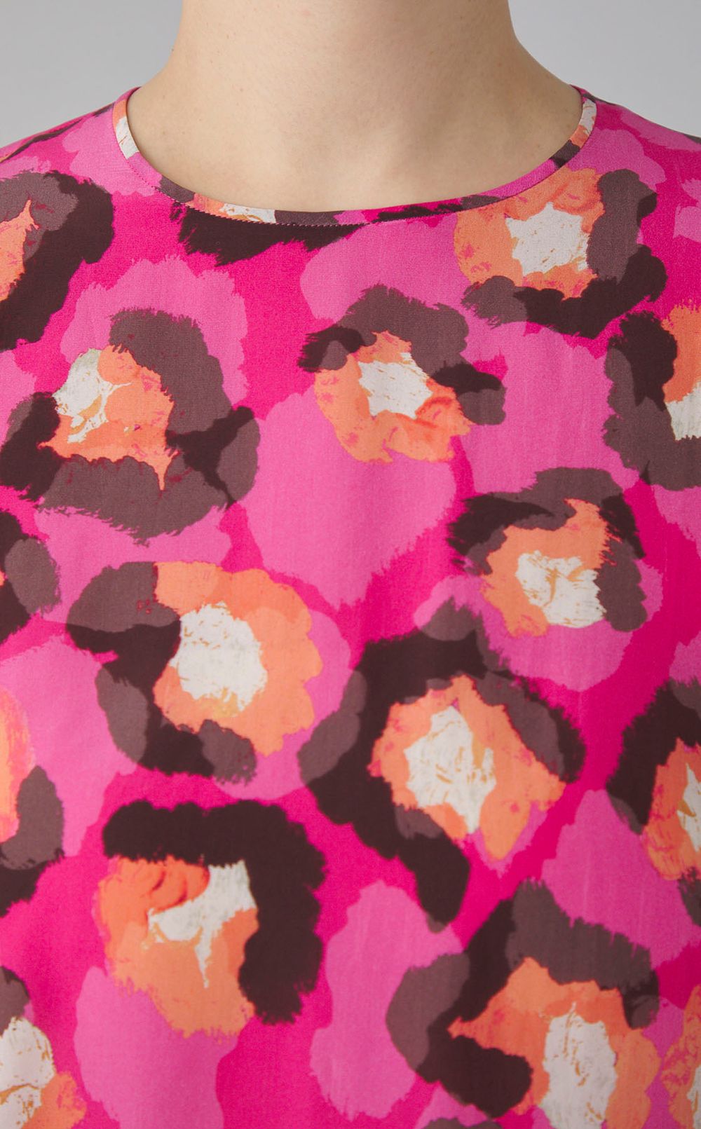 レオパードプリントブラウス