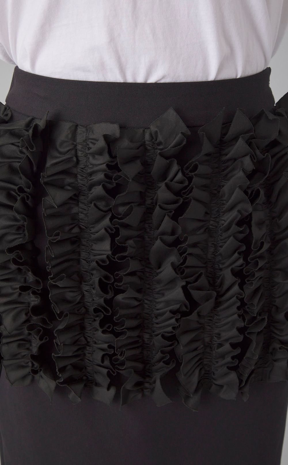 ギャザーフリルペンシルスカート