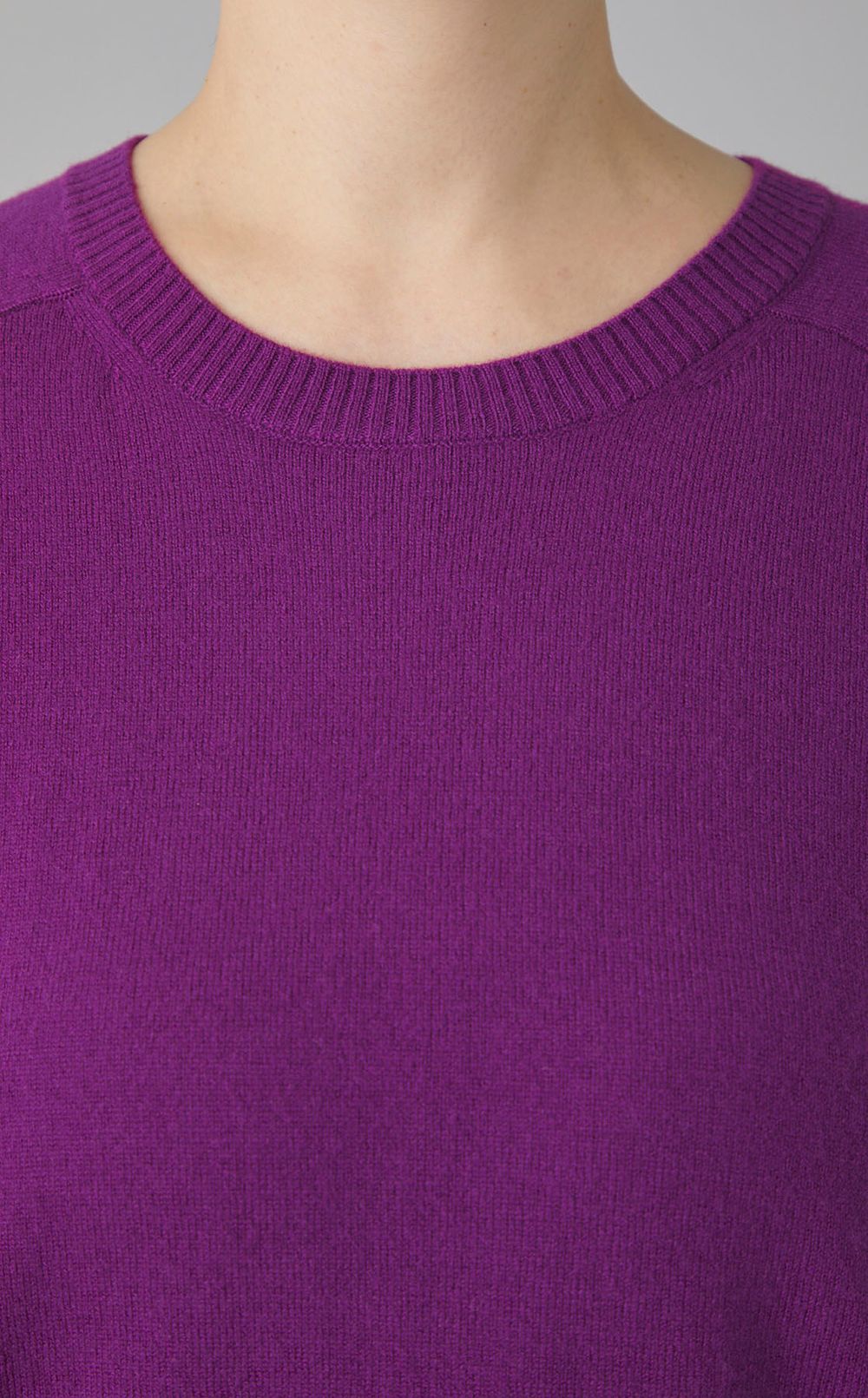 ウールクルーネックニットプルオーバー