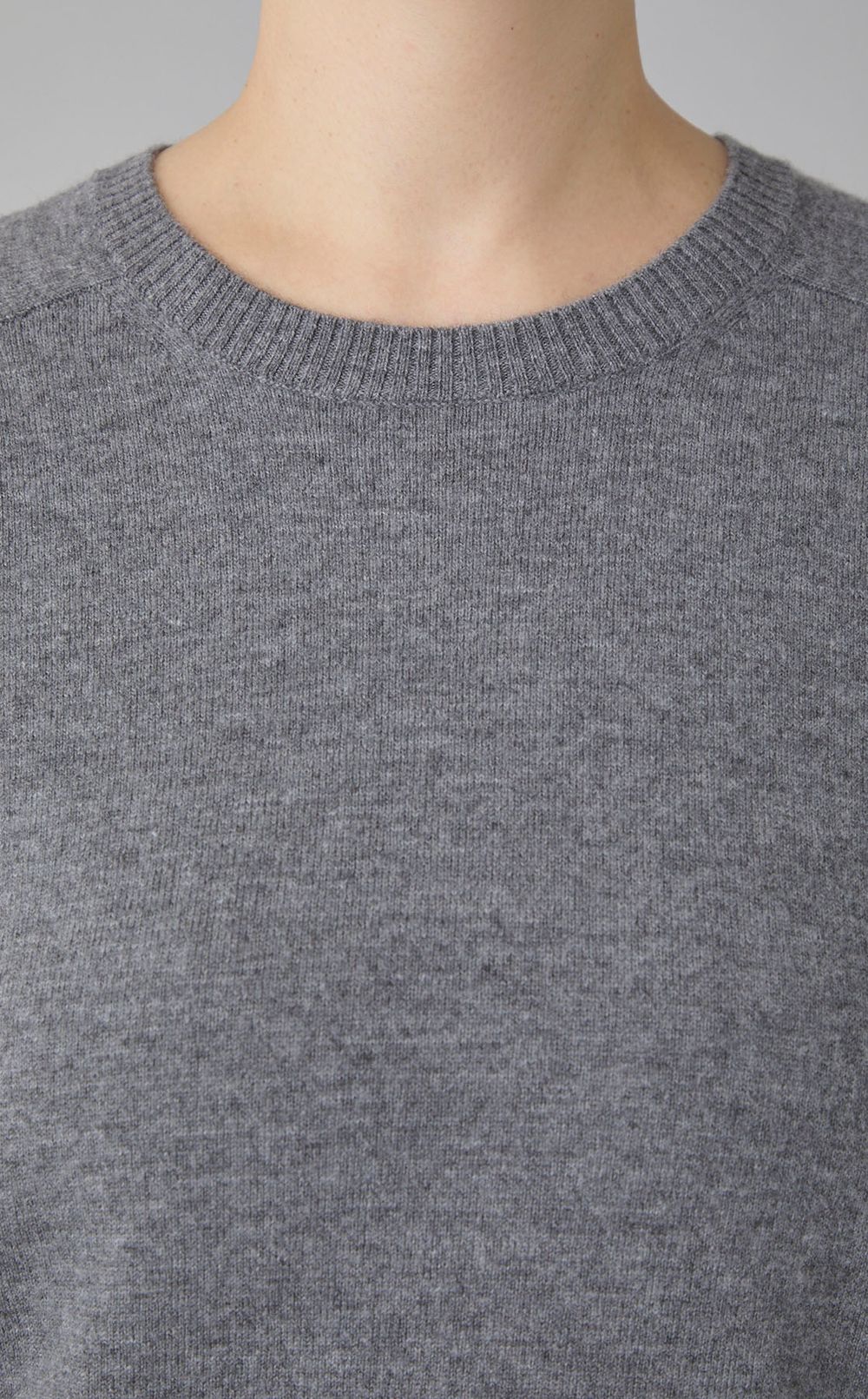 ウールクルーネックニットプルオーバー