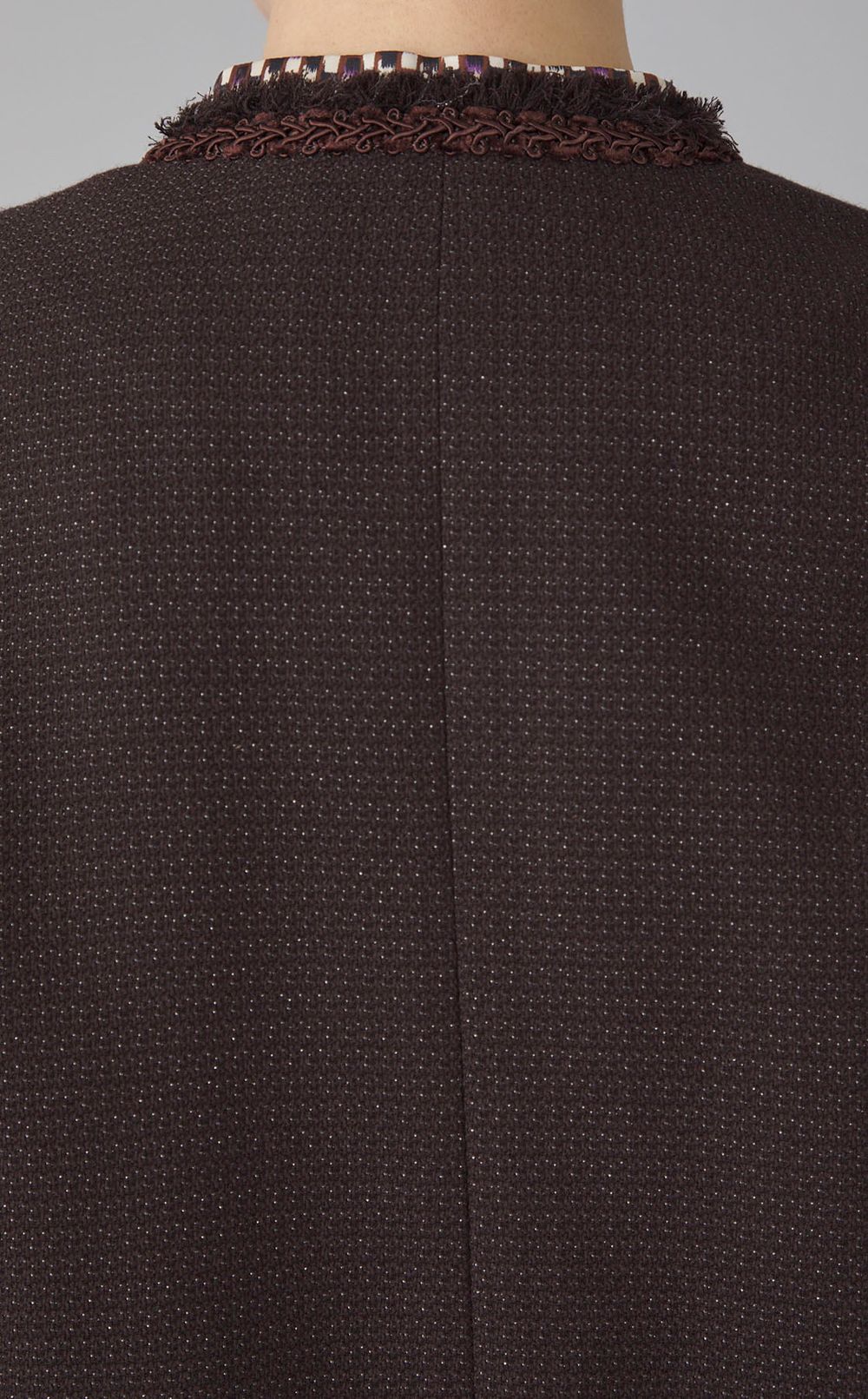 パイピングノーカラージャケット