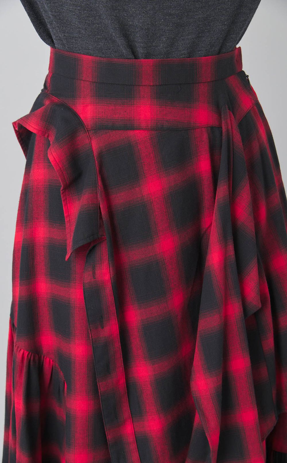 シャツドッキングチェックスカート