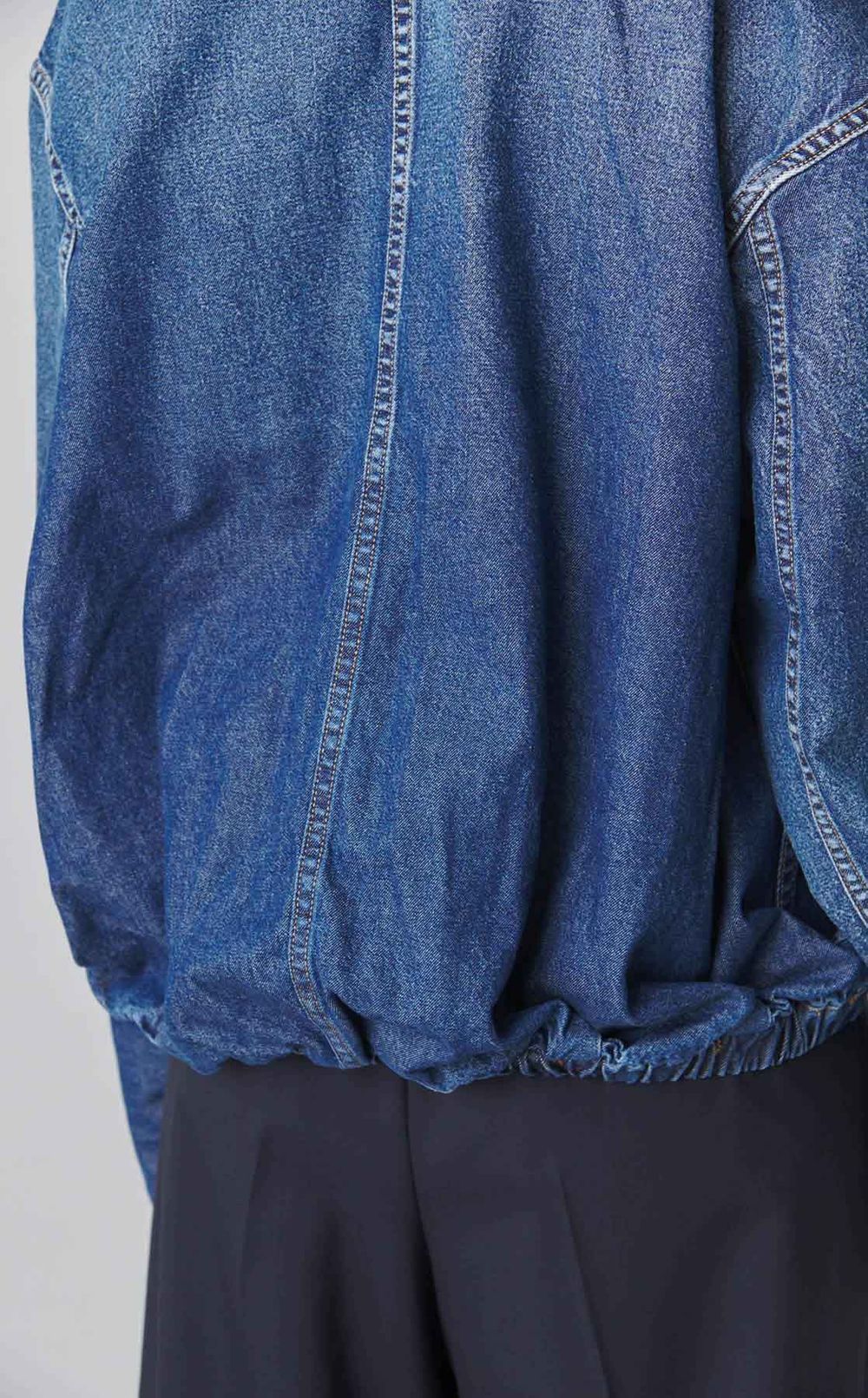 デニムパールボタンブラウス