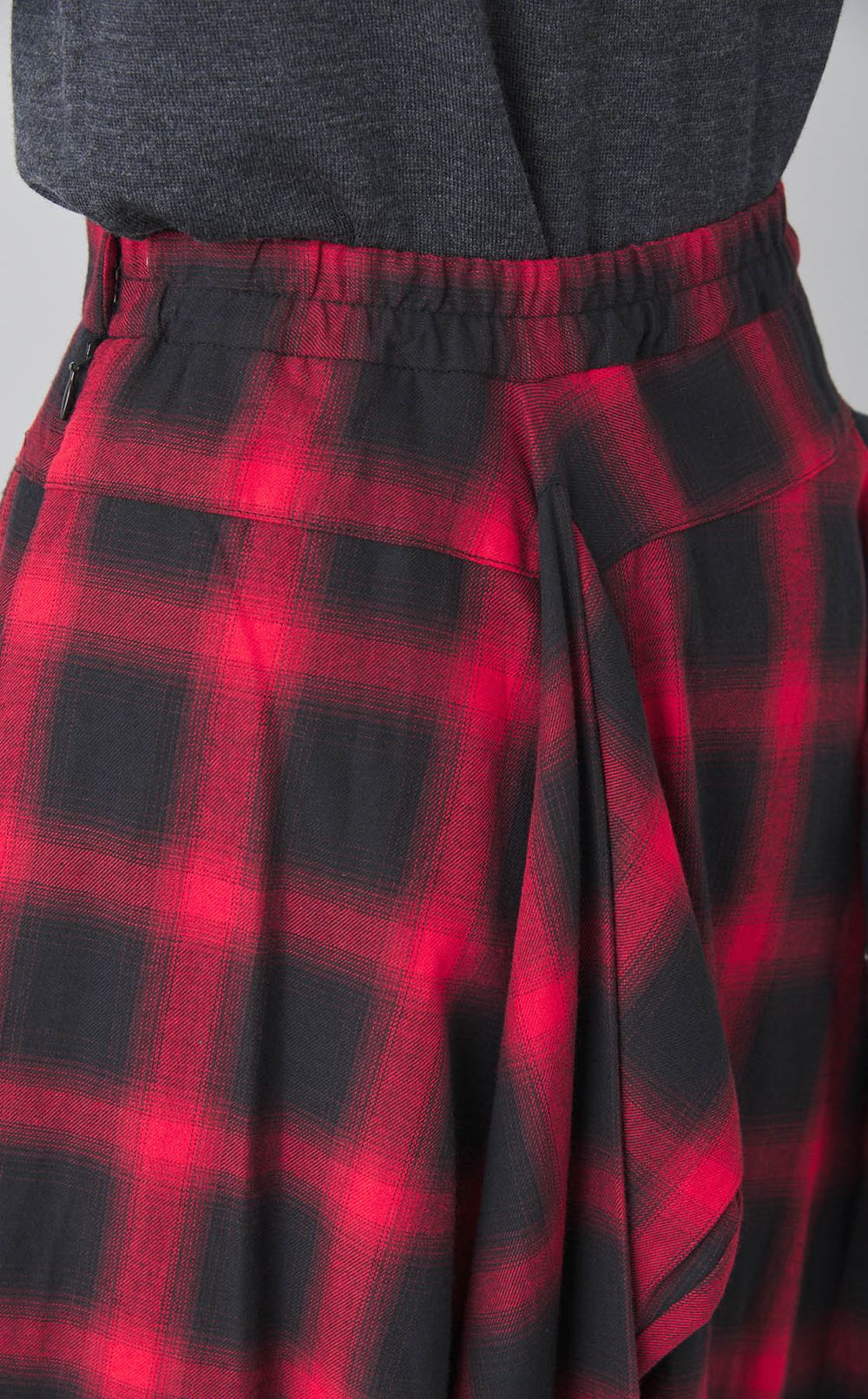 シャツドッキングチェックスカート