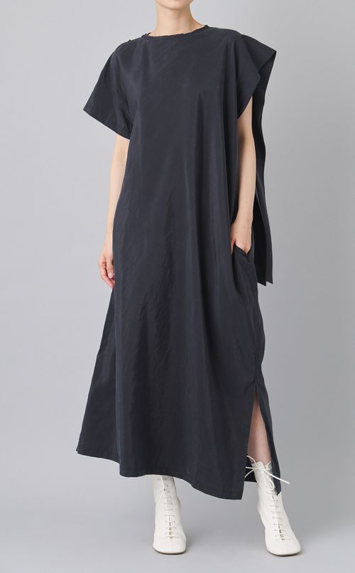 ダブルネックワンピース